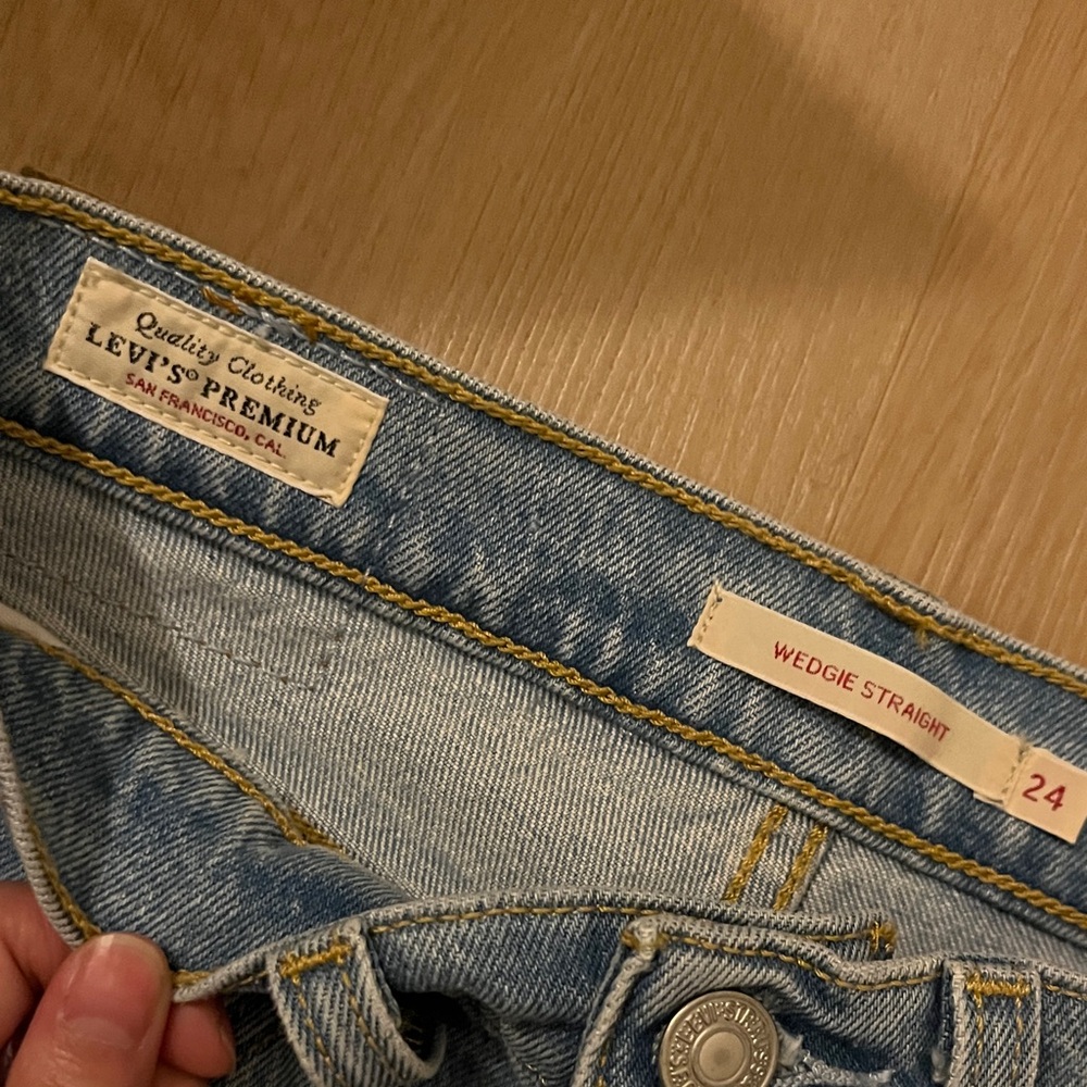 Levi's Blue Jeans and Light Blue Cutoff Shorts Bundle - Picture 3 of 7